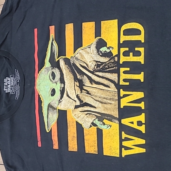 Star Wars The Mandalorian Wanted Grogu T-Shirt Size XL - Picture 2 of 7